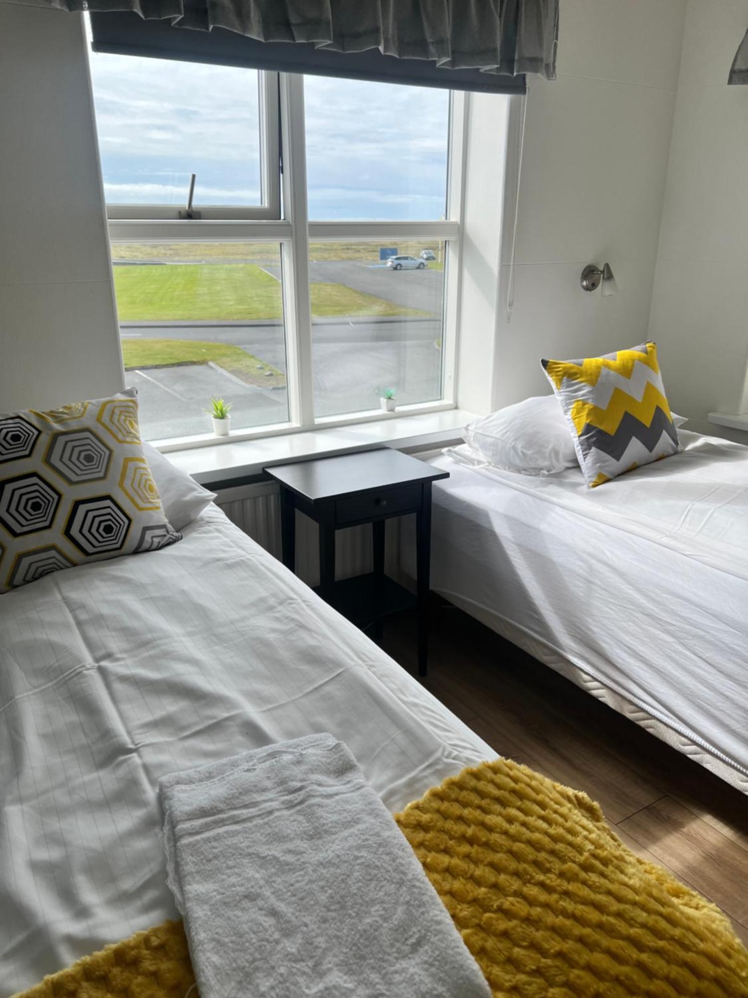 Guesthouse Hvammur By The Harbour Hofn Exterior photo